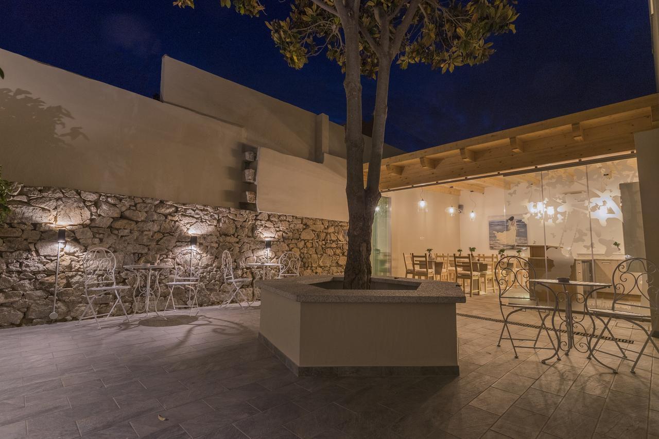 Les Suites Magnolia Olbia Exterior photo