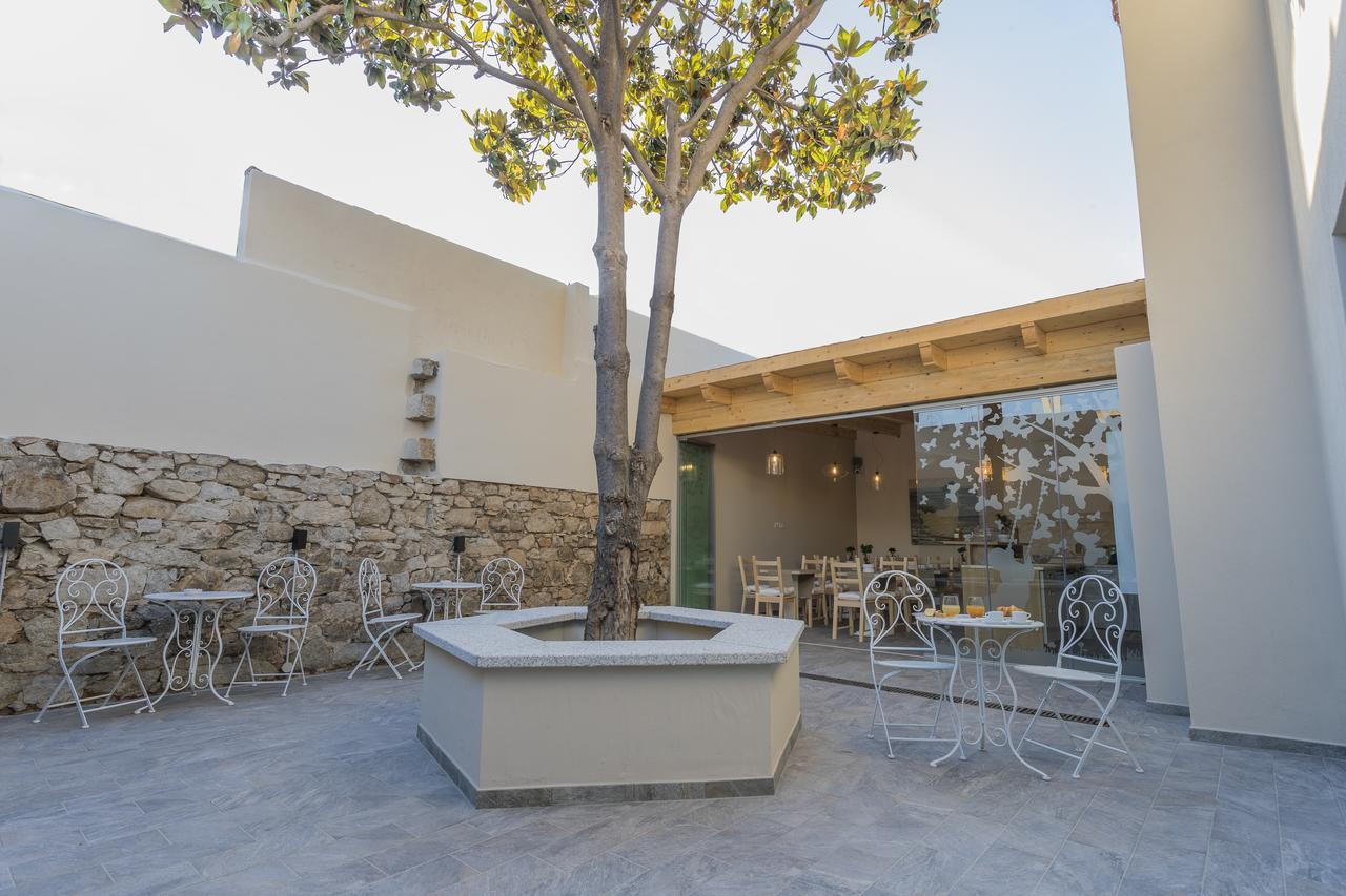 Les Suites Magnolia Olbia Exterior photo