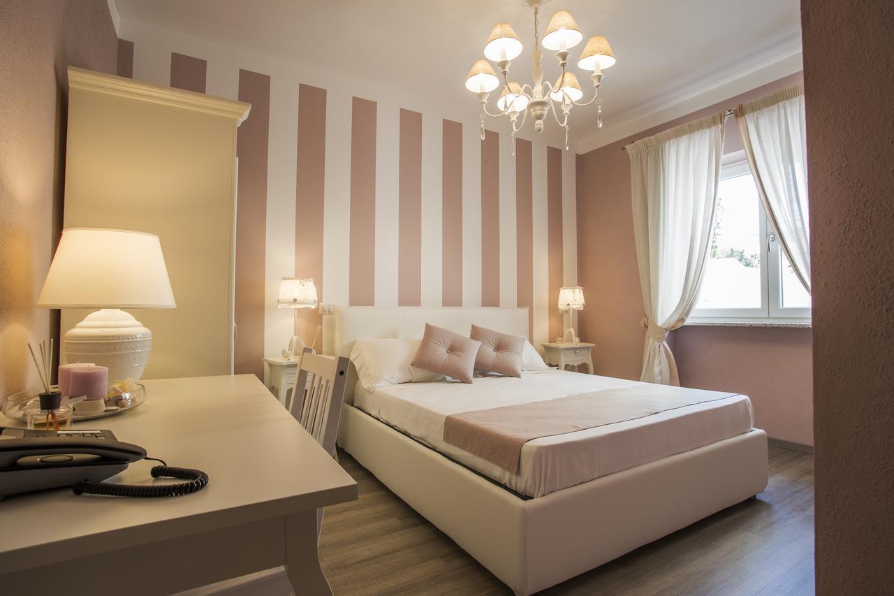 Les Suites Magnolia Olbia Exterior photo