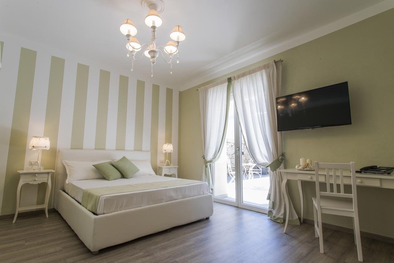 Les Suites Magnolia Olbia Exterior photo
